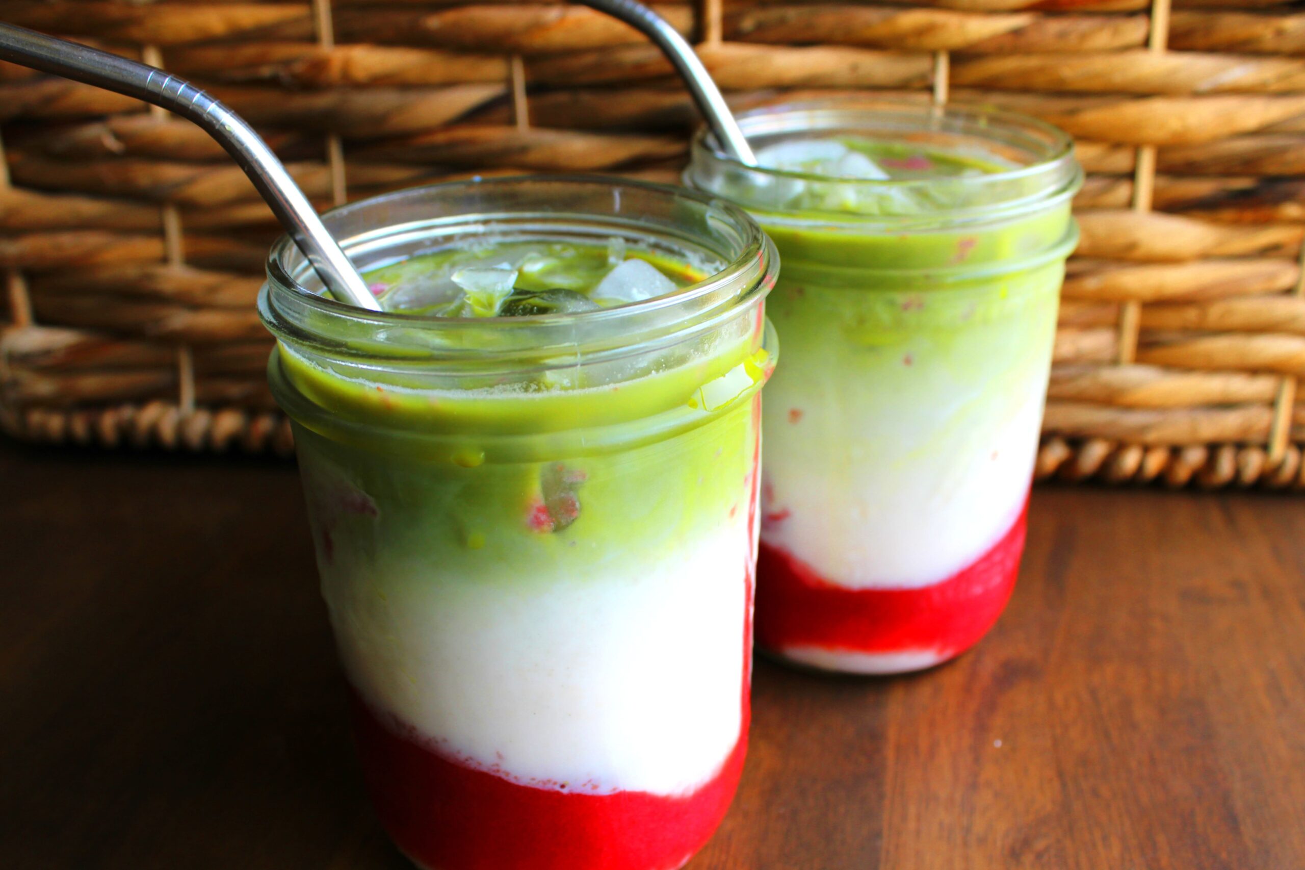 iced strawberry matcha latte